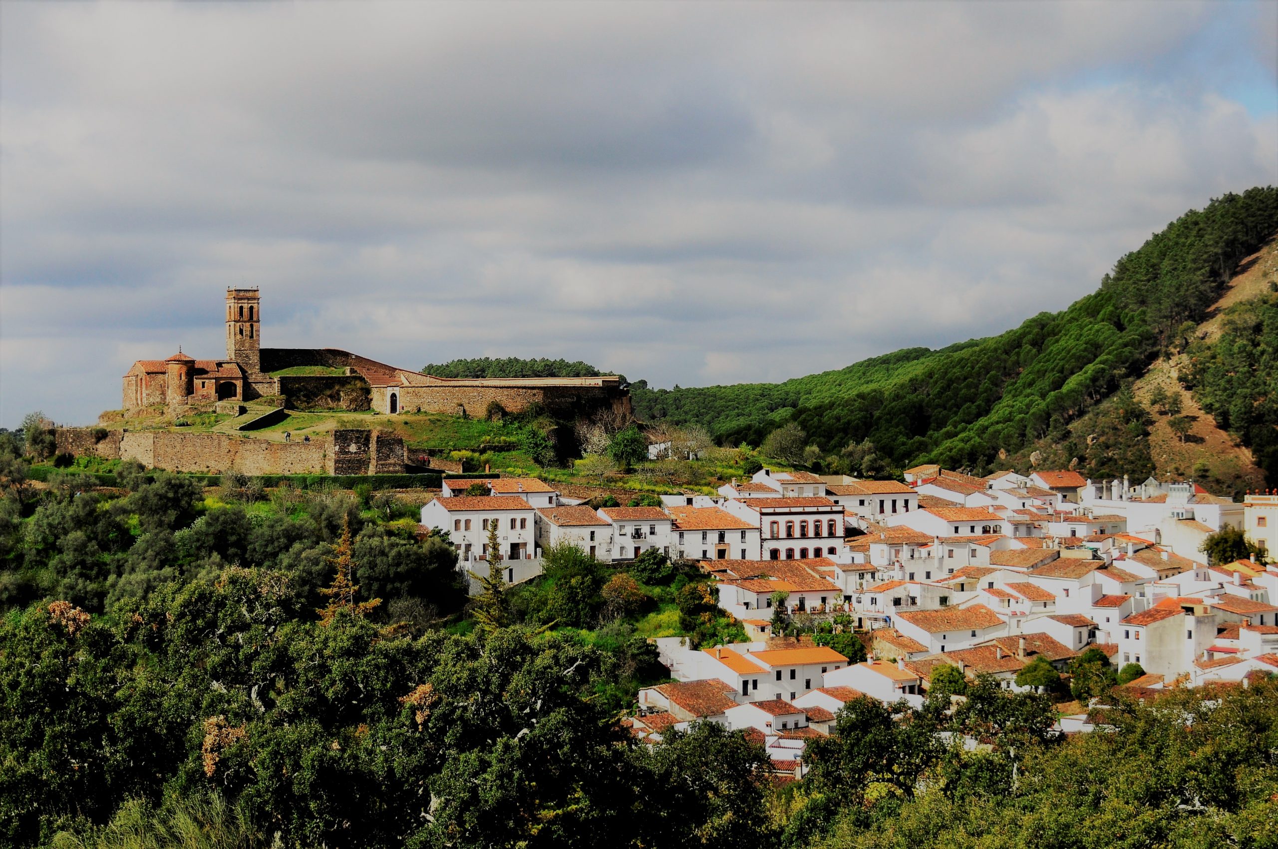 Imagen del pueblo de Almonaster la Real